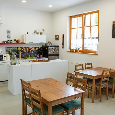 Bikeski Family Hotel, B&B, Apartaments, Rooms Mezica Ngoại thất bức ảnh