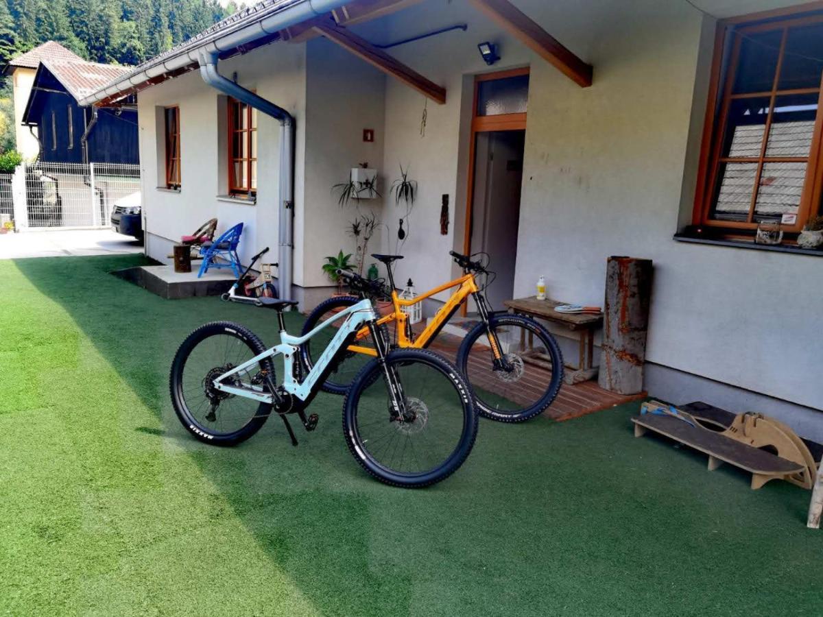 Bikeski Family Hotel, B&B, Apartaments, Rooms Mezica Ngoại thất bức ảnh