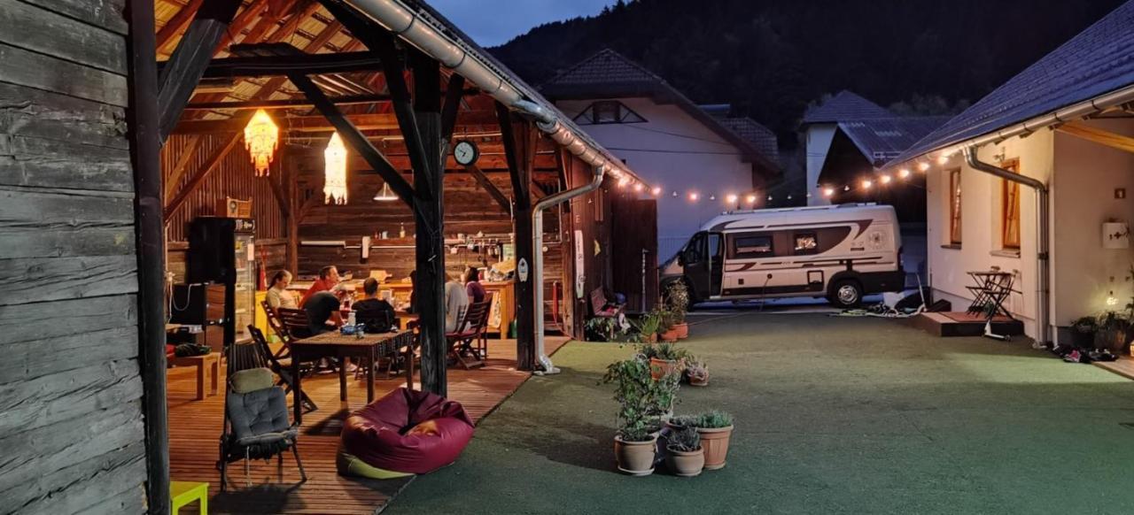 Bikeski Family Hotel, B&B, Apartaments, Rooms Mezica Ngoại thất bức ảnh