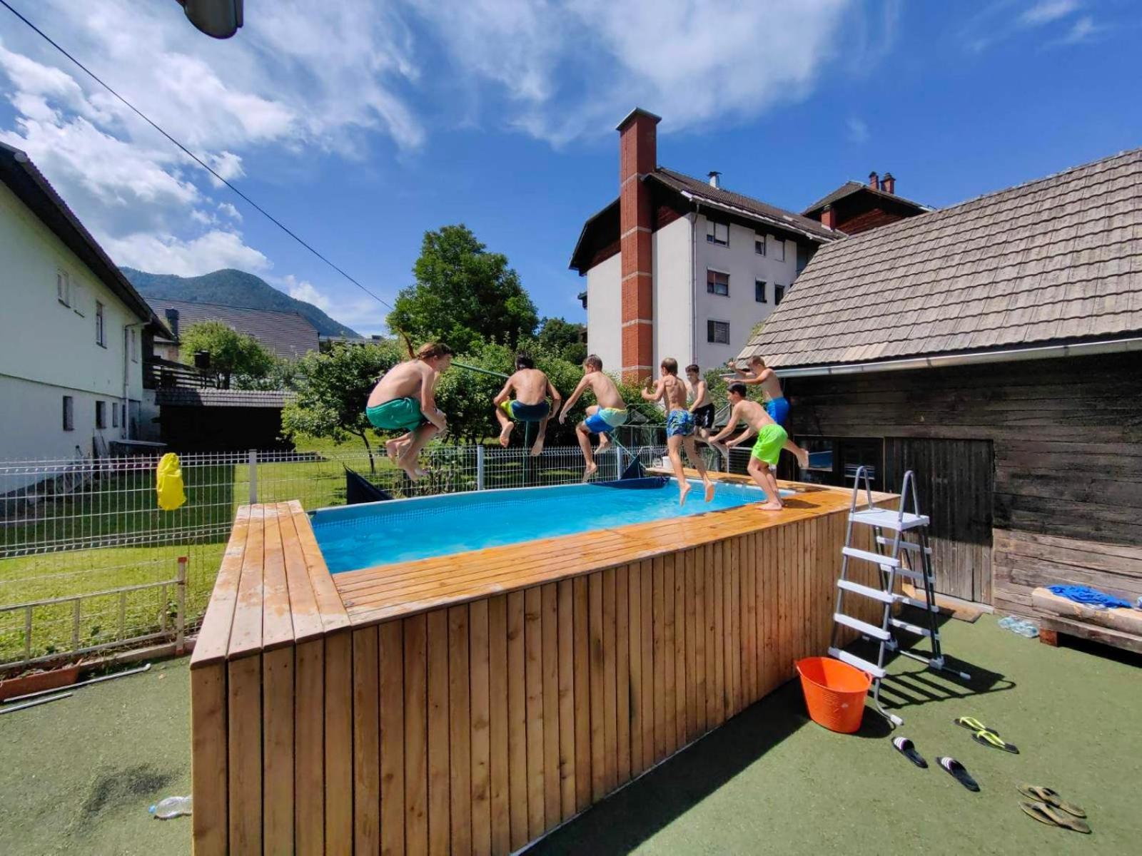 Bikeski Family Hotel, B&B, Apartaments, Rooms Mezica Ngoại thất bức ảnh