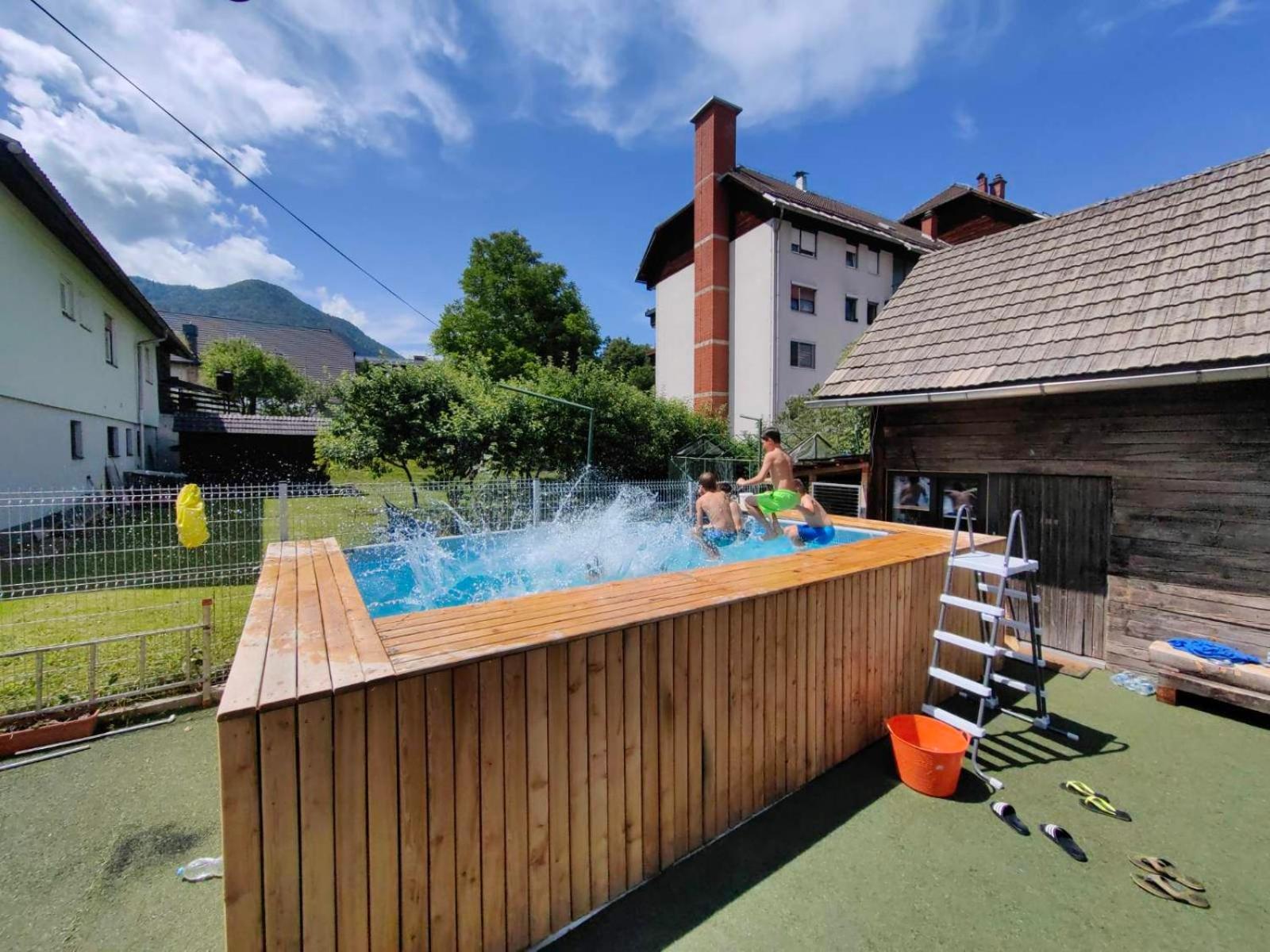 Bikeski Family Hotel, B&B, Apartaments, Rooms Mezica Ngoại thất bức ảnh